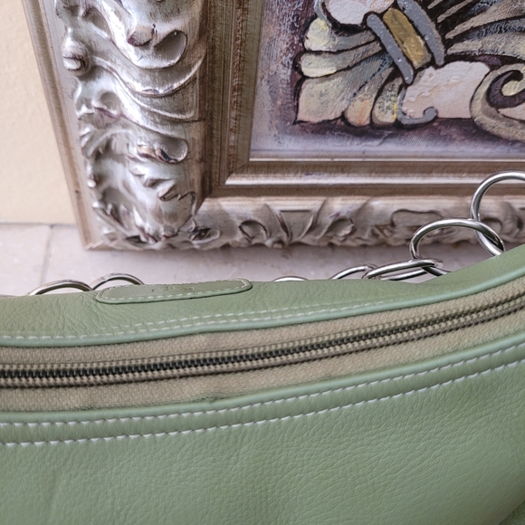 Lucien Piccard Leather Bag - Picture 9 of 16